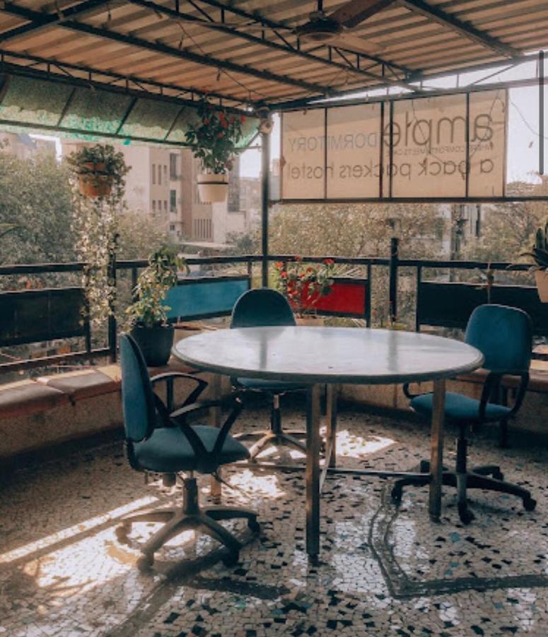 Maple Social Hubz-Hostel Βομβάη Εξωτερικό φωτογραφία