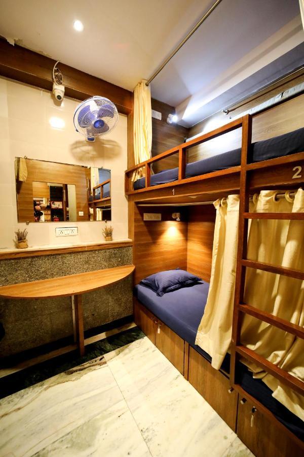 Maple Social Hubz-Hostel Βομβάη Εξωτερικό φωτογραφία