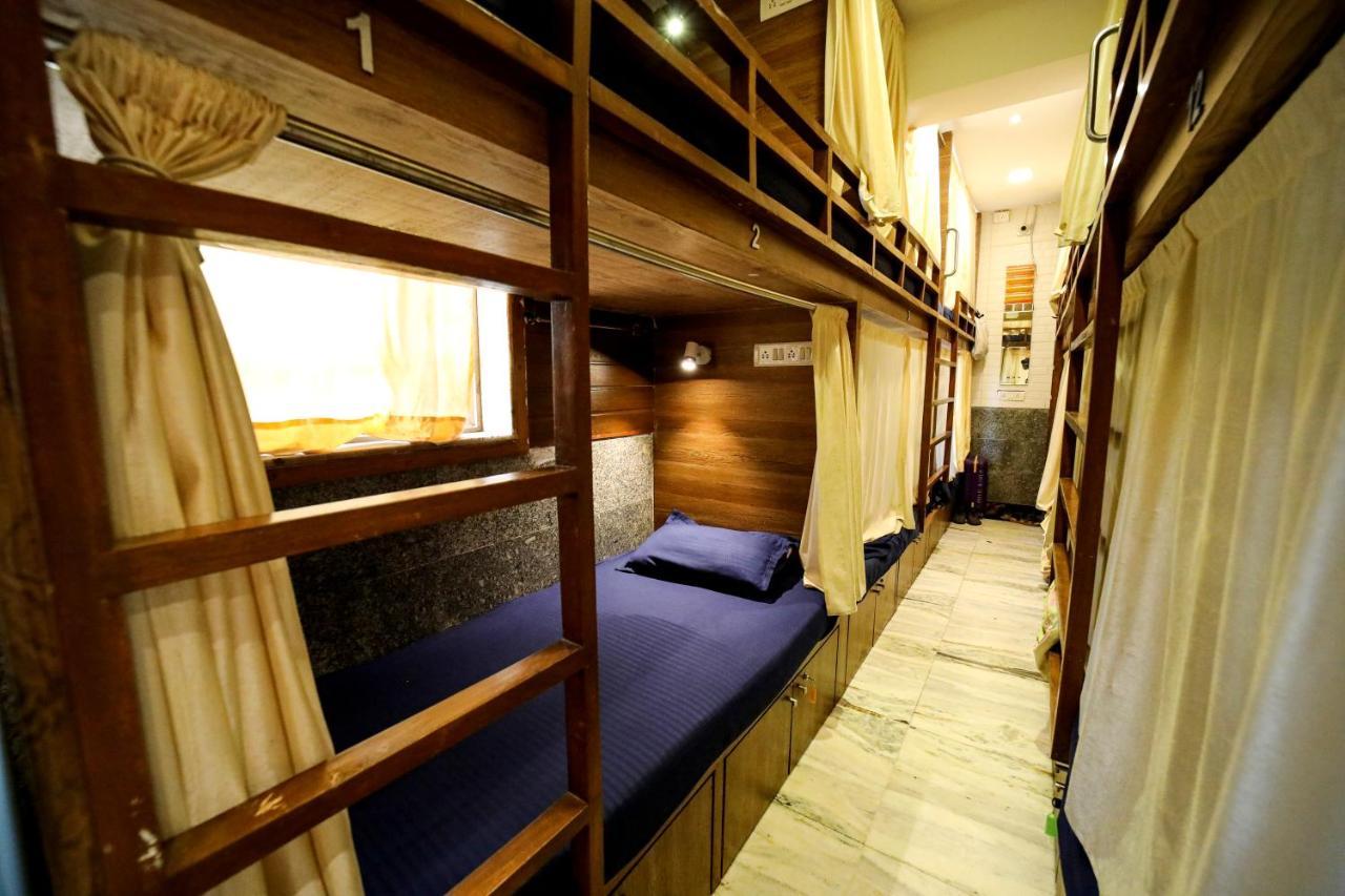 Maple Social Hubz-Hostel Βομβάη Εξωτερικό φωτογραφία