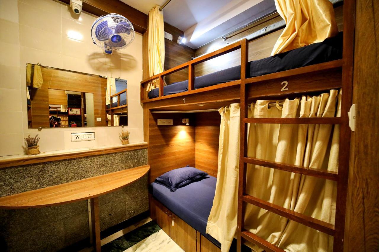 Maple Social Hubz-Hostel Βομβάη Εξωτερικό φωτογραφία